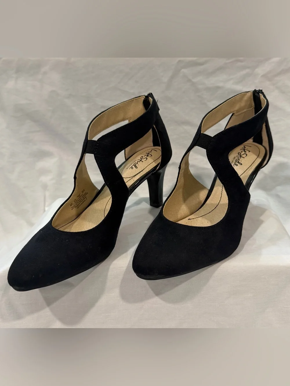 Life Stride Black Suede T-Strap Mid Heel Pumps